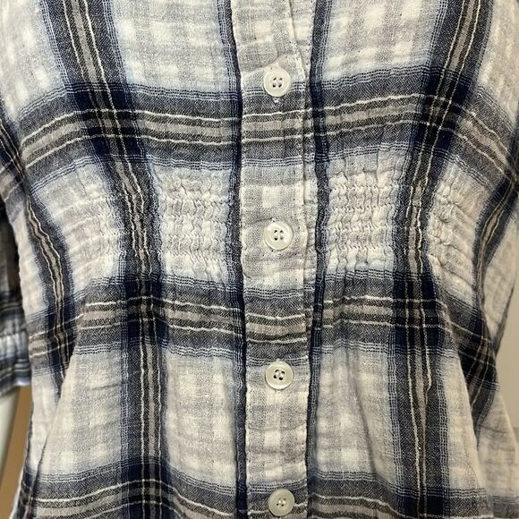 Women (can be Maternity) button down shirt/Size XL - Picture 7 of 9